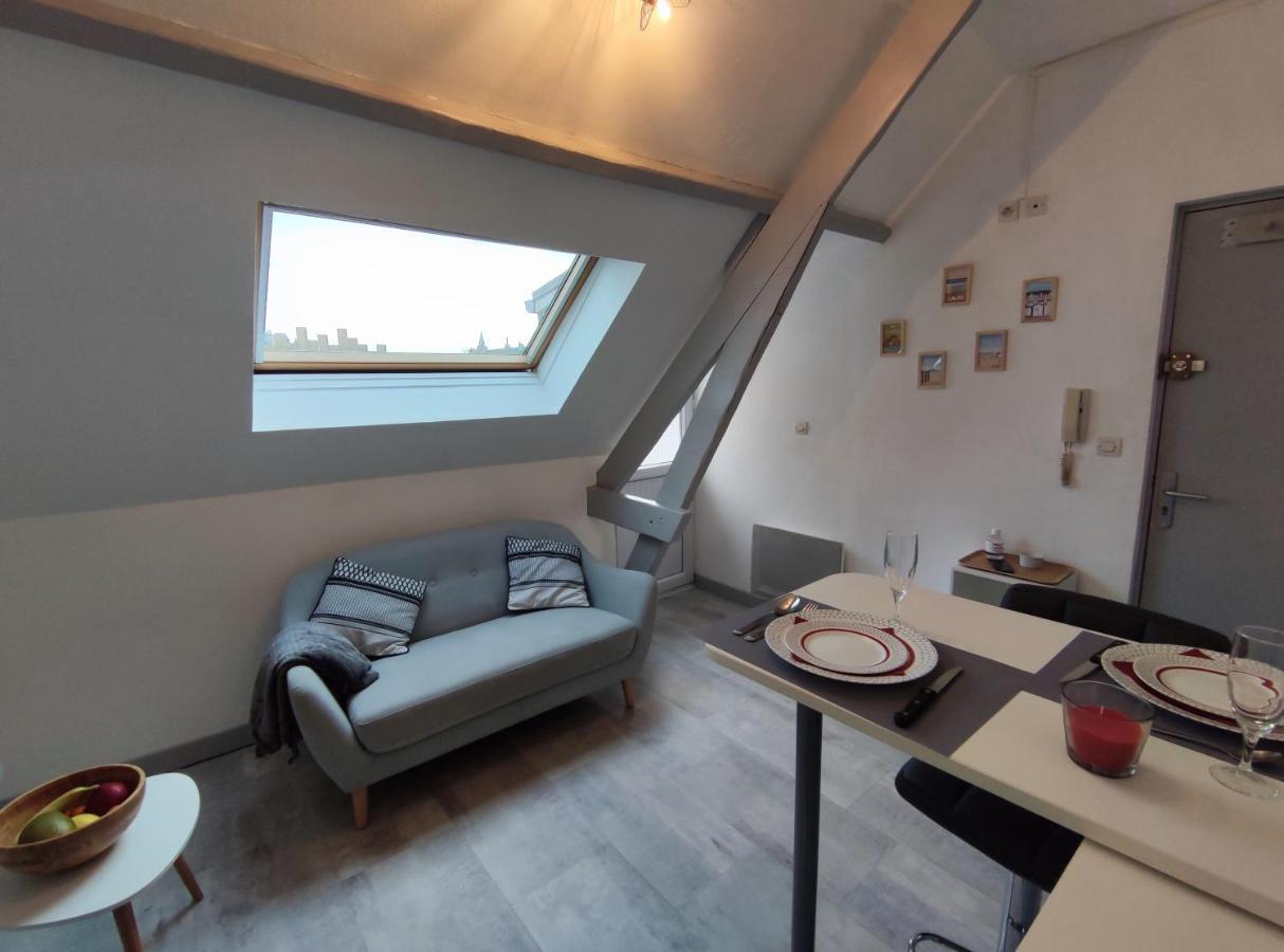 Joli Petit T2 Terrasse Proche Du Phare Apartment Кале Екстериор снимка